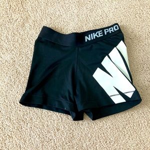 Barely worn Nike pro spandex, size xsmall, 4” inseam